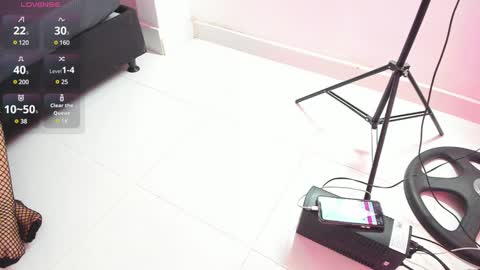 Snapshot of katey_curvy01 chatting on December 14, 10:07 pm katey Curvy01 online show from December 14, 10:07 pm