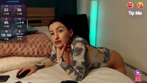 Snapshot of katey_riva35708 chatting on February 5, 12:53 am KateyRiva online show from February 5, 12:53 am