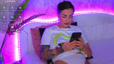Snapshot of katey_riva35708 chatting on September 23, 6:44 pm KateyRiva online show from September 23, 6:44 pm