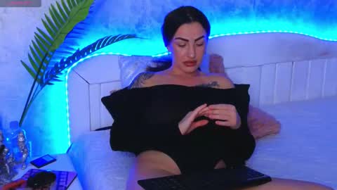 Snapshot of katey_riva35708 chatting on October 1, 6:36 pm KateyRiva online show from October 1, 6:36 pm