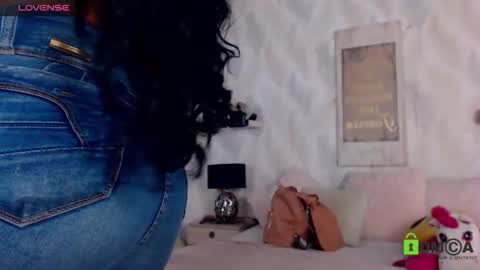 Snapshot of katha_18 chatting on November 29, 12:24 am katy online show from November 29, 12:24 am