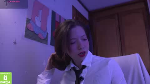 Snapshot of kathc_19 chatting on December 19, 1:45 am Katerine online show from December 19, 1:45 am