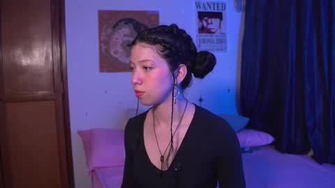 Snapshot of kathc_19 chatting on March 7, 2:52 am Katerine online show from March 7, 2:52 am