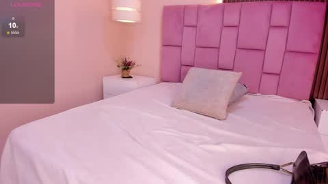   online show from December 20, 11:39 am