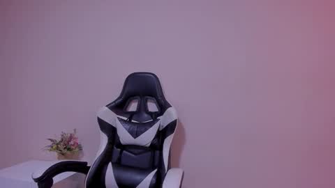   online show from January 15, 11:48 am