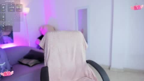 Snapshot of kathe_littlee chatting on December 4, 3:54 pm kathe_littlee online show from December 4, 3:54 pm