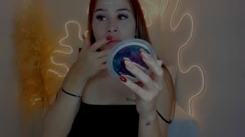 Snapshot of kathe_milk_ chatting on October 1, 12:44 pm katerin online show from October 1, 12:44 pm