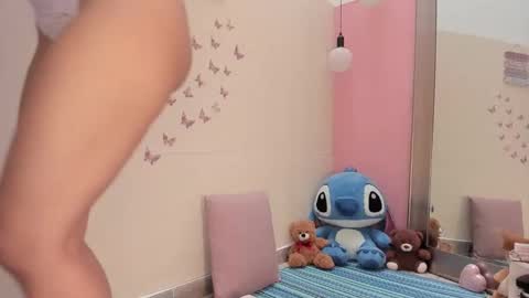 Snapshot of kathe_vergara chatting on September 22, 7:49 pm kathe online show from September 22, 7:49 pm