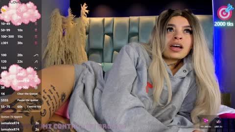 Snapshot of kathegomez_ chatting on December 29, 2:27 am KatheGomez online show from December 29, 2:27 am