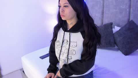 Snapshot of kathegomez_ chatting on February 6, 11:21 am KatheGomez online show from February 6, 11:21 am