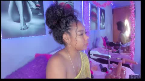 Snapshot of kathemoss chatting on December 5, 10:02 am Kathe online show from December 5, 10:02 am