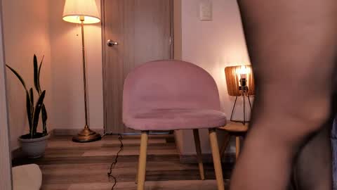 Snapshot of katheriine_saenz22 chatting on June 3, 3:39 pm Kathee Saenz online show from June 3, 3:39 pm