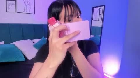 Snapshot of katherin_smith_ chatting on November 4, 4:39 pm kathe online show from November 4, 4:39 pm