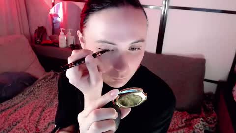 Snapshot of katherine_johnson chatting on March 21, 1:26 pm katherine_johnson online show from March 21, 1:26 pm