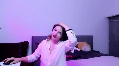 Snapshot of katherinemidnight chatting on October 17, 3:47 pm Katherine online show from October 17, 3:47 pm