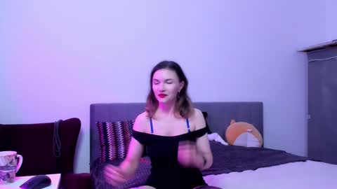 Snapshot of katherinemidnight chatting on November 9, 7:28 am Katherine online show from November 9, 7:28 am