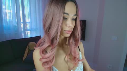 Snapshot of katherinepinke chatting on December 19, 6:56 am katherinepinke online show from December 19, 6:56 am