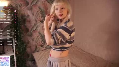 Bella online show from June 14, 5:04 pm