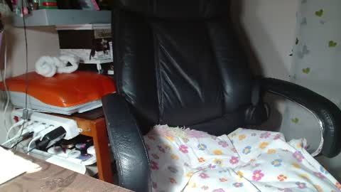 Snapshot of kathleenedwards chatting on June 30, 3:02 pm Kathleen online show from June 30, 3:02 pm
