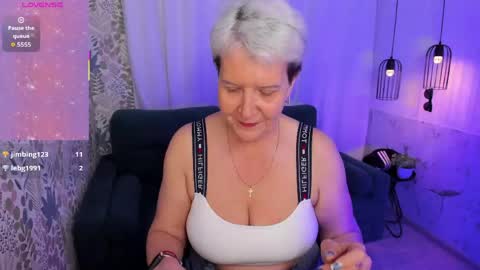 Snapshot of kathy_sunn chatting on May 13, 2:47 pm Kathy online show from May 13, 2:47 pm