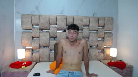 Kaht y Aiden online show from July 2, 2:34 pm
