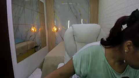 Snapshot of kati_momy chatting on July 22, 2:36 am kati online show from July 22, 2:36 am