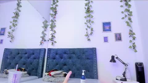 Snapshot of katia_777_ chatting on June 26, 10:36 pm KATALINA online show from June 26, 10:36 pm