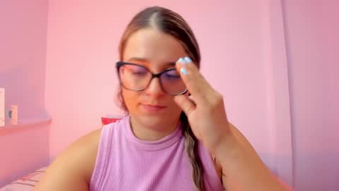 Snapshot of katia_foxx chatting on February 20, 3:52 pm Khaterine online show from February 20, 3:52 pm