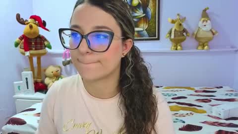 Snapshot of katia_foxx chatting on November 18, 11:47 am Khaterine online show from November 18, 11:47 am