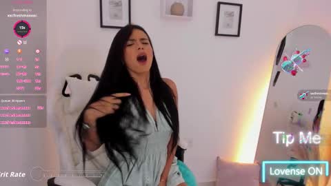 Snapshot of katialips_ chatting on November 26, 11:28 pm Katia online show from November 26, 11:28 pm