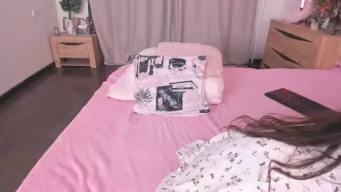 Snapshot of katie_ness chatting on February 28, 2:29 pm Kate online show from February 28, 2:29 pm