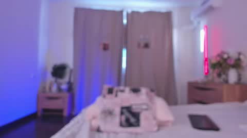 Snapshot of katie_ness chatting on March 10, 1:27 pm Kate online show from March 10, 1:27 pm