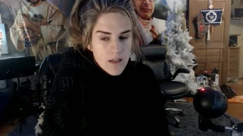 Katie online show from December 20, 6:09 am