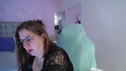 Katherine online show from December 31, 12:04 pm
