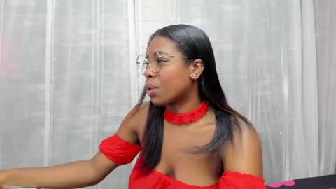 Snapshot of katiegomez chatting on July 3, 7:31 pm Katie online show from July 3, 7:31 pm
