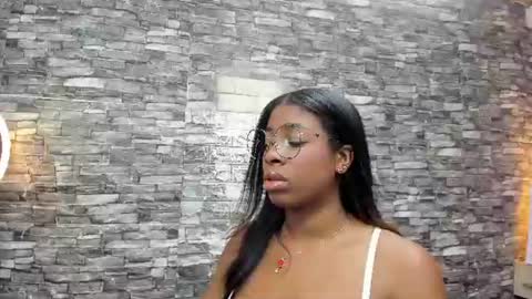 Snapshot of katiegomez chatting on July 15, 7:52 pm Katie online show from July 15, 7:52 pm