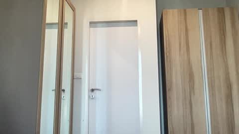 Katie online show from March 10, 2:27 am