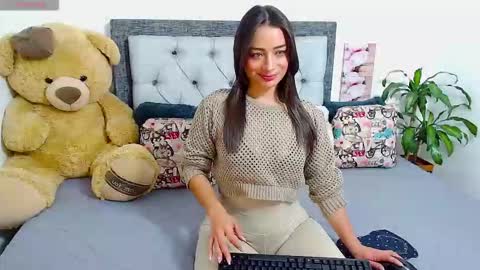 Follow Instagram katikloving online show from March 15, 3:34 am