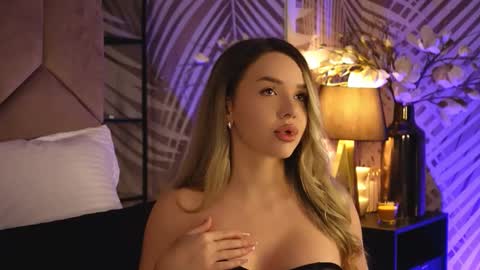 KatJolie online show from November 17, 8:47 pm