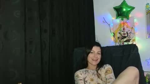 Snapshot of katlopez19 chatting on November 24, 11:37 pm katalina online show from November 24, 11:37 pm
