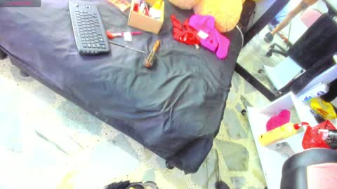 Snapshot of katlucy69 chatting on January 6, 4:15 am lucyfx69 INSTAGRAM online show from January 6, 4:15 am