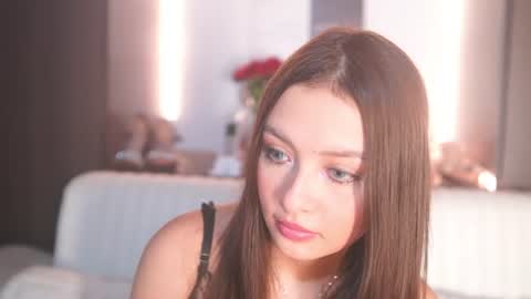 K A T L Y N  online show from July 18, 6:23 pm
