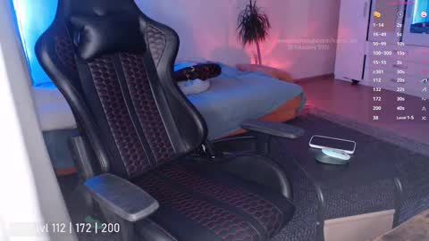 pvt open online show from February 26, 4:28 pm