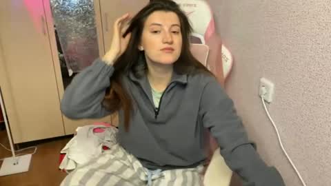   naked in pvt show 100 tk online show from April 24, 4:31 pm