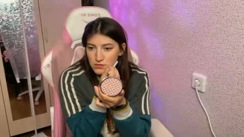 Snapshot of katrin_kristal chatting on May 3, 6:36 pm naked in pvt show 100 tk online show from May 3, 6:36 pm