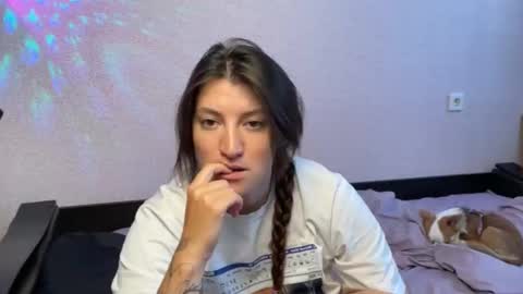 Snapshot of katrin_kristal chatting on June 5, 10:10 am naked in pvt show 100 tk online show from June 5, 10:10 am