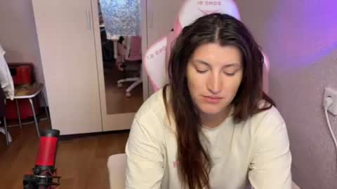 Snapshot of katrin_kristal chatting on July 14, 2:34 pm naked in pvt show 100 tk online show from July 14, 2:34 pm