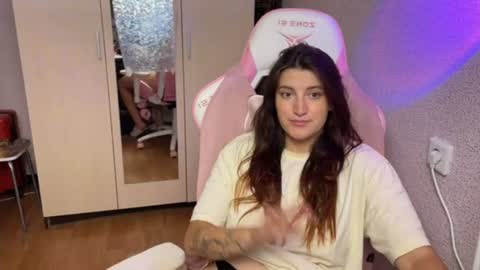 Snapshot of katrin_kristal chatting on July 16, 8:59 pm naked in pvt show 100 tk online show from July 16, 8:59 pm