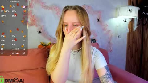 Katrina Bail online show from October 28, 1:09 am