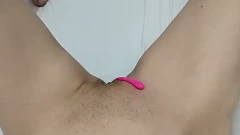 Snapshot of katrinna_arinna chatting on December 26, 2:12 am katrina dont forget to give me thumbs up online show from December 26, 2:12 am